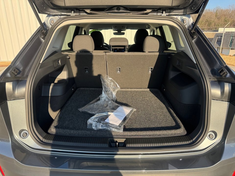 Used 2025 Volkswagen Tiguan S w/ 18" Wheel Package image 19