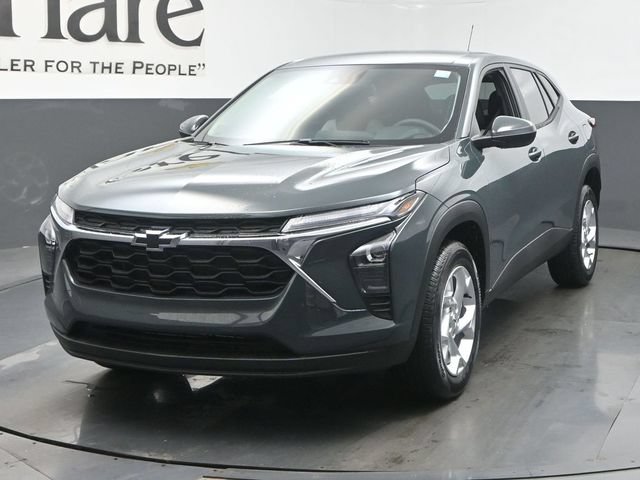 New 2026 Chevrolet Trax LS w/ LS Convenience Package FWD image 7