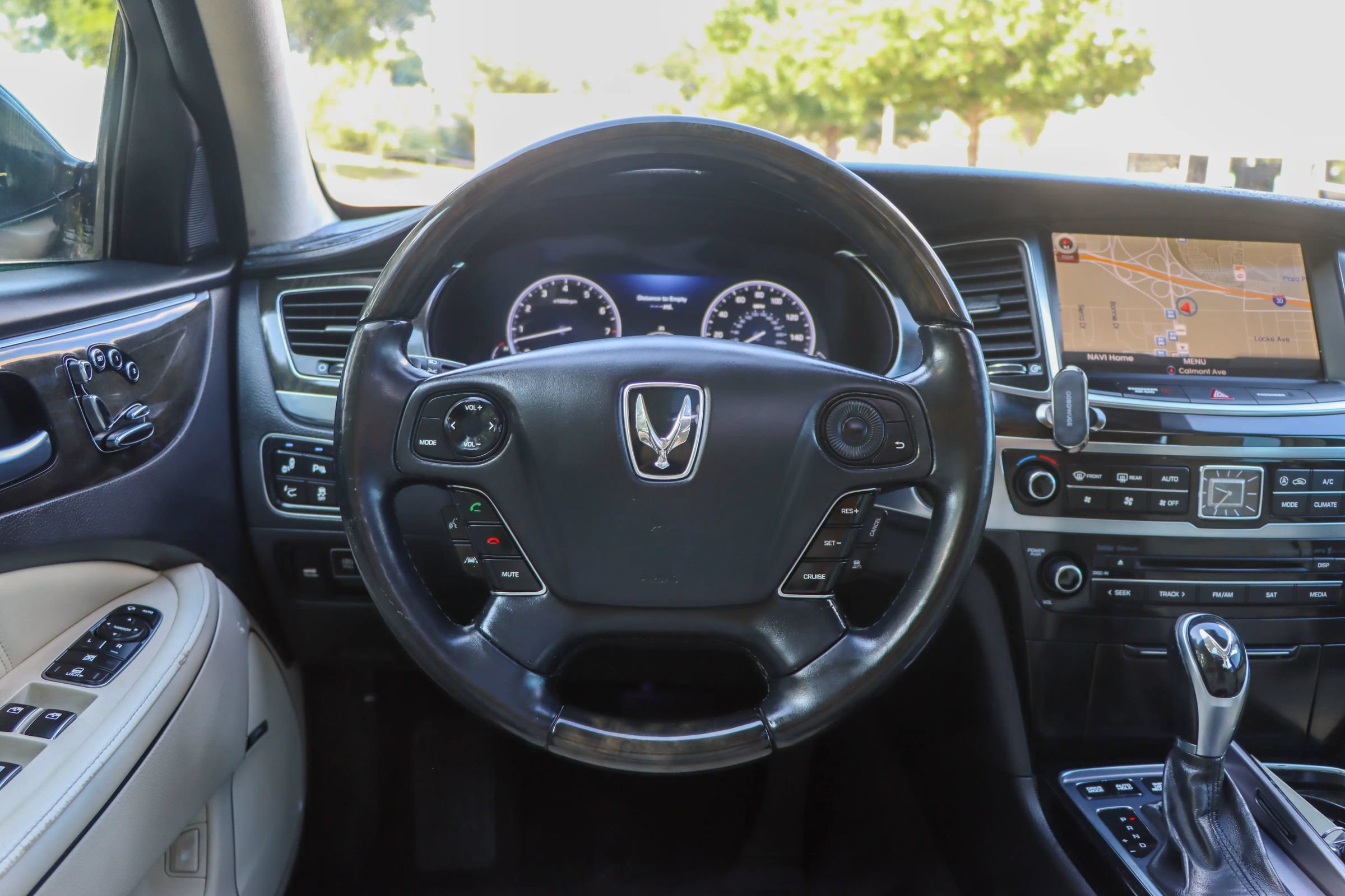 Used 2016 Hyundai Equus Ultimate RWD image 28