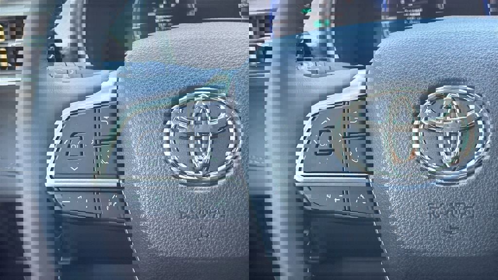 New 2025 Toyota Highlander Platinum image 22