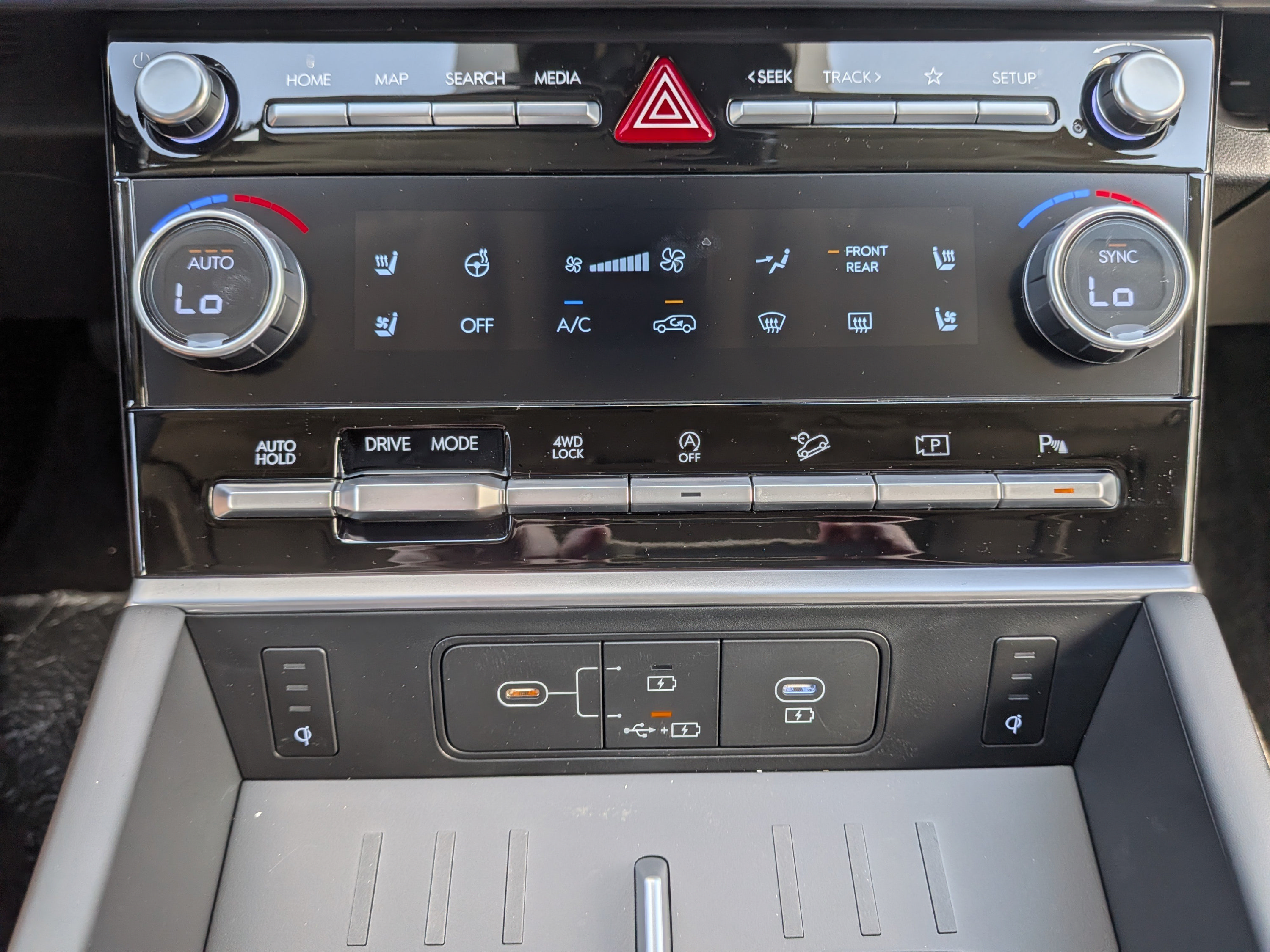 New 2027 Hyundai Santa Fe Limited AWD/4WD image 29