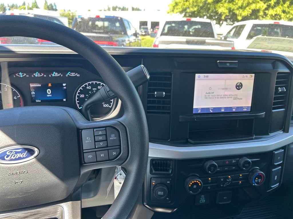 New 2025 Ford F550 4x4 SuperCab Super Duty image 22