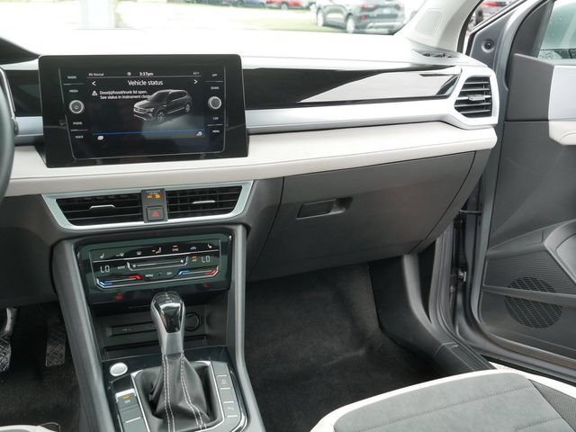 Certified 2025 Volkswagen Taos SE AWD/4WD image 23