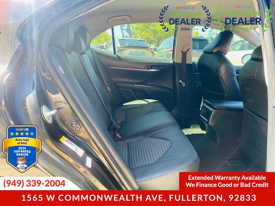 Used 2020 Toyota Camry SE image 12