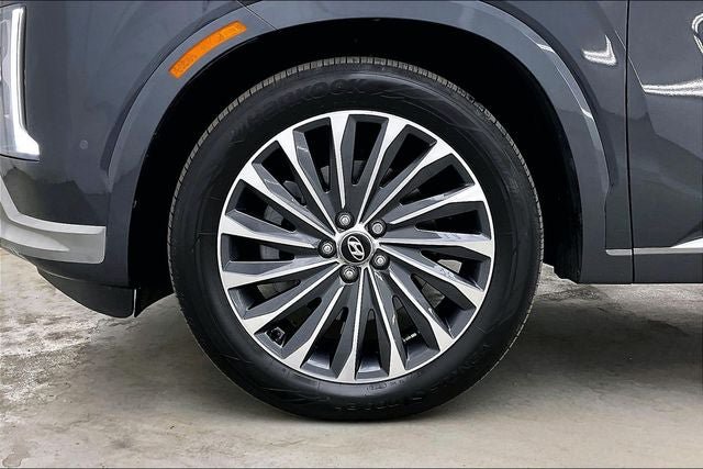 Used 2024 Hyundai Palisade Calligraphy AWD/4WD image 10