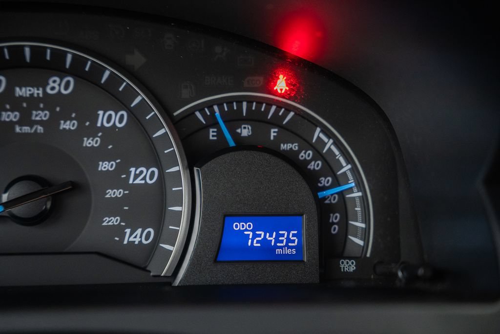 Used 2012 Toyota Camry LE FWD image 35