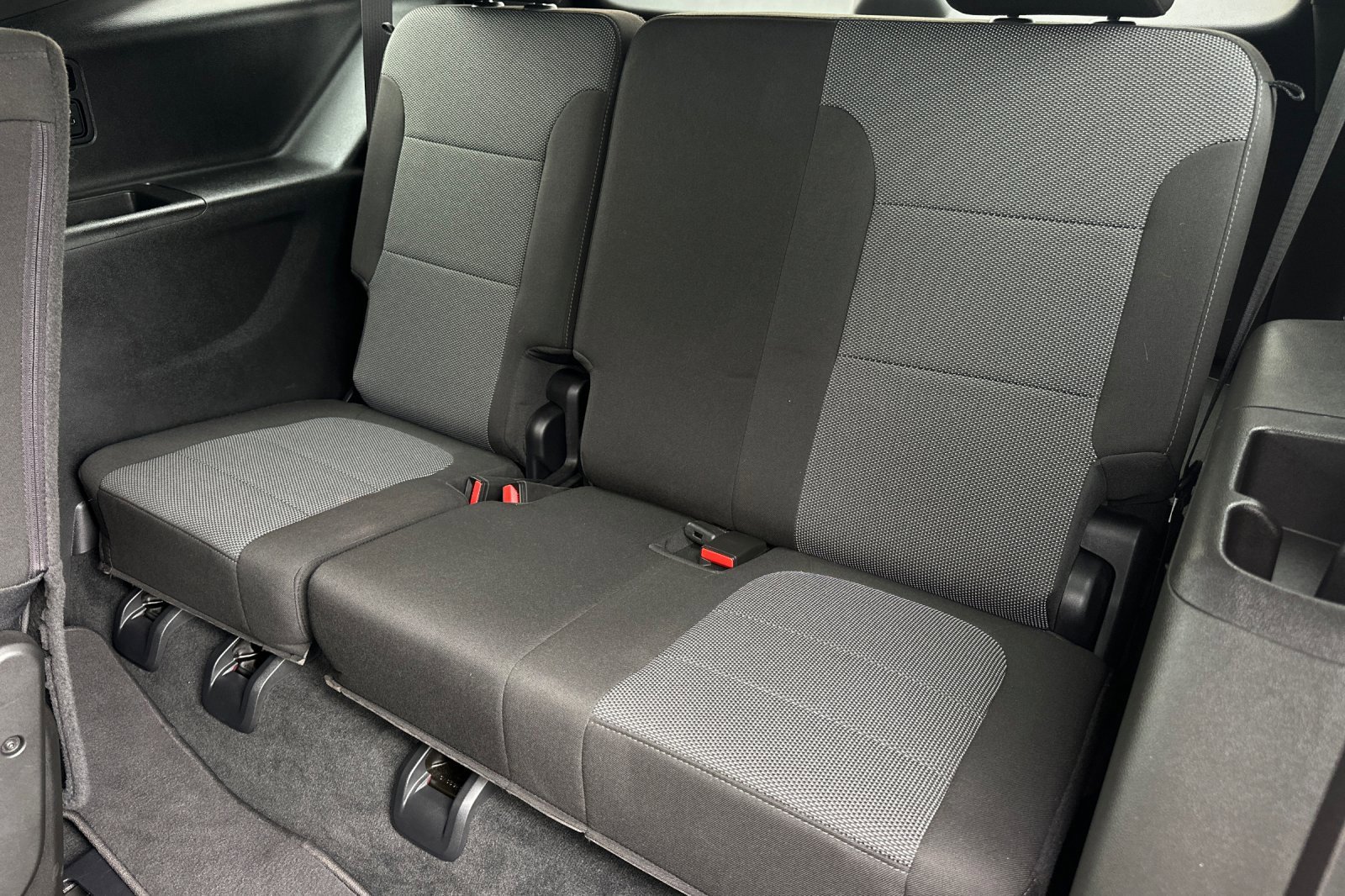 Used 2023 Chevrolet Traverse LT image 14