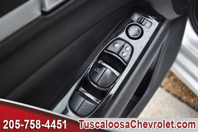 Used 2024 Nissan Altima 2.5 SR FWD image 17