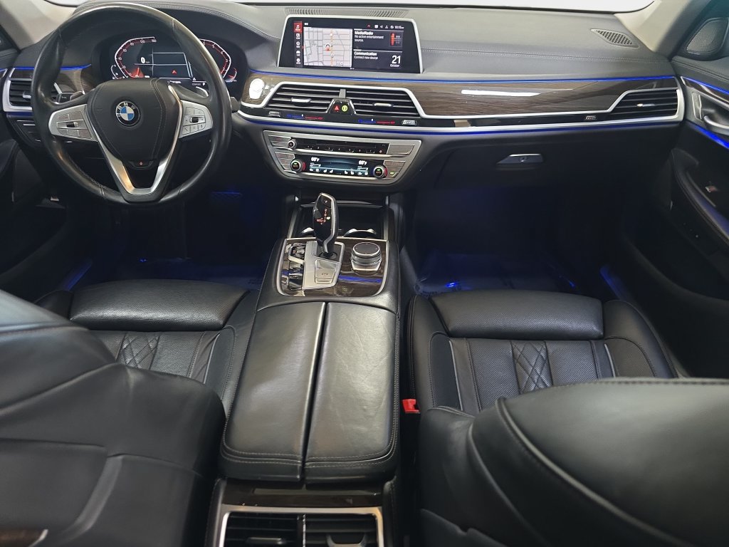Used 2020 BMW 740i RWD image 11