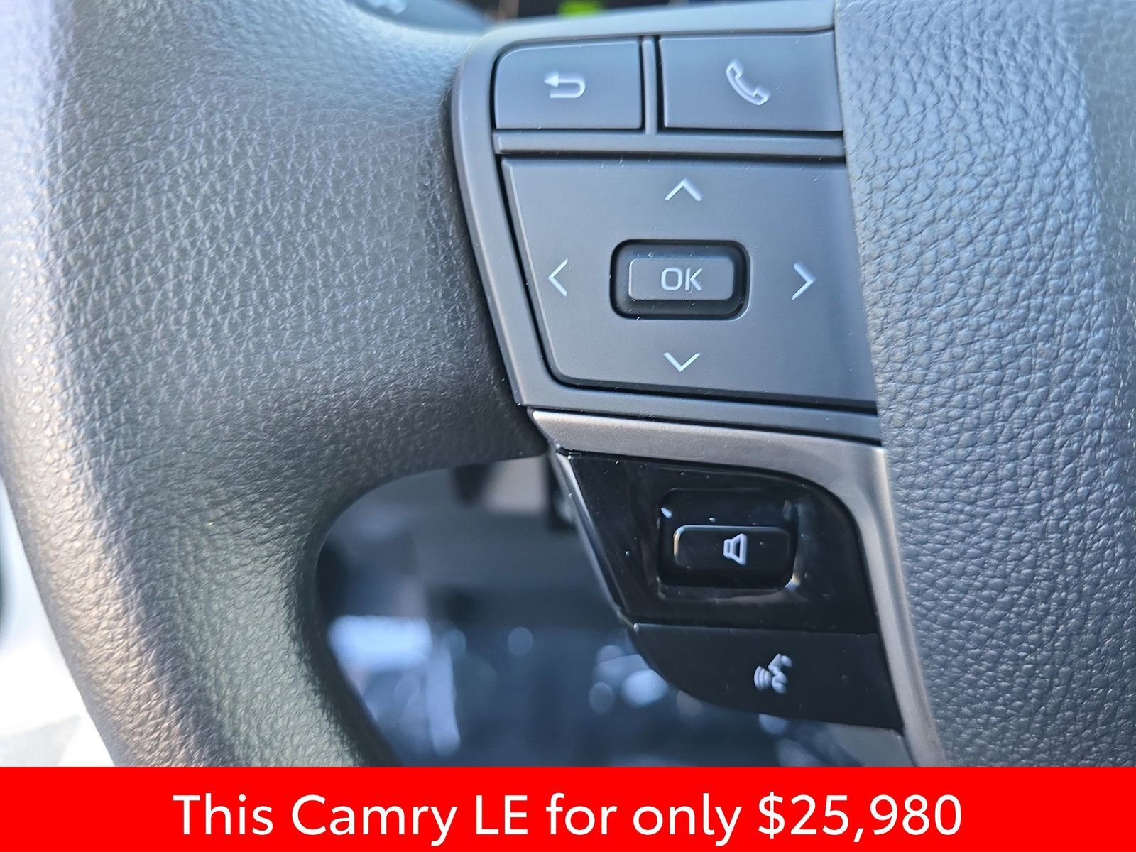 Used 2025 Toyota Camry LE image 22