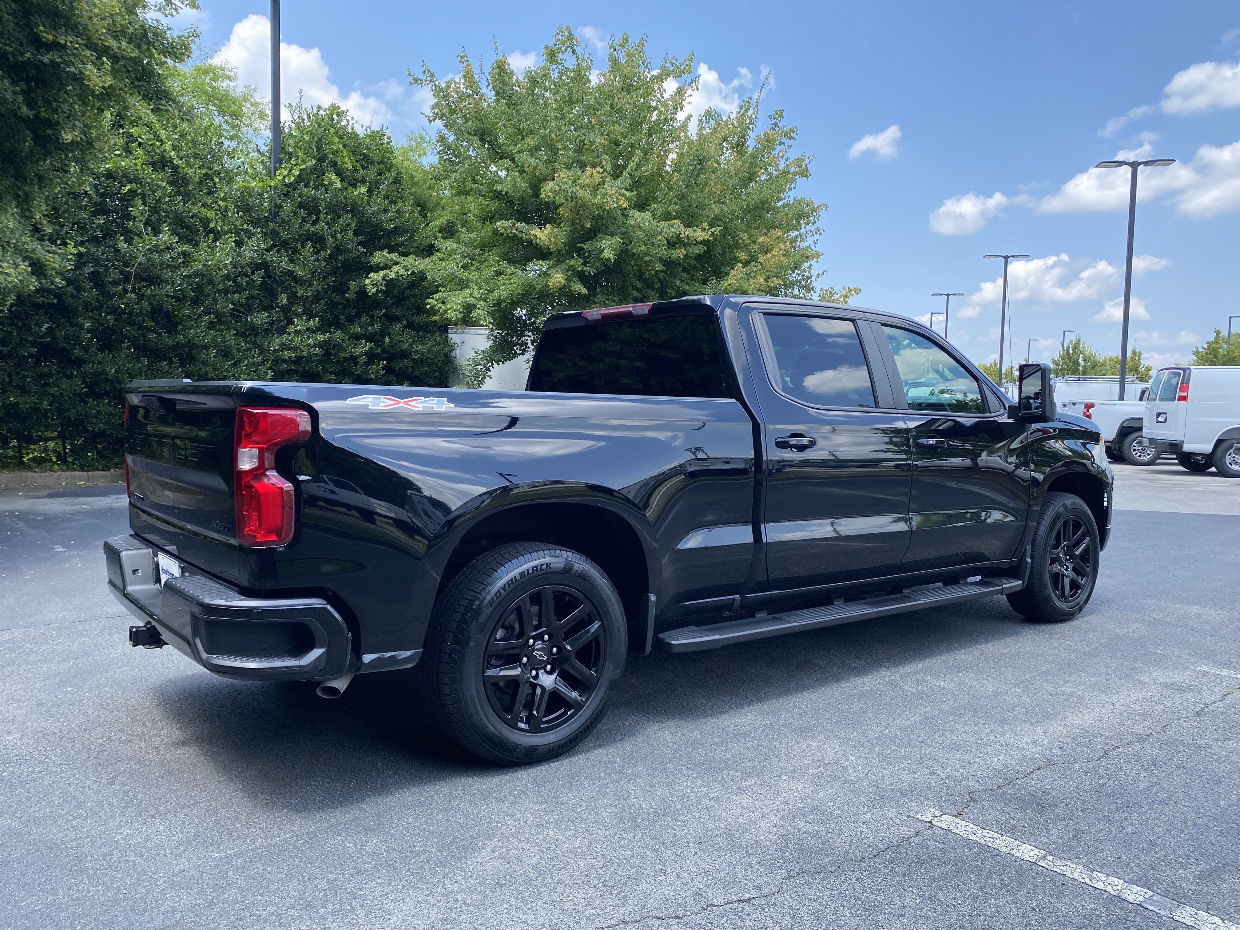 Used 2022 Chevrolet Silverado 1500 RST w/ Max Trailering Package AWD/4WD image 9