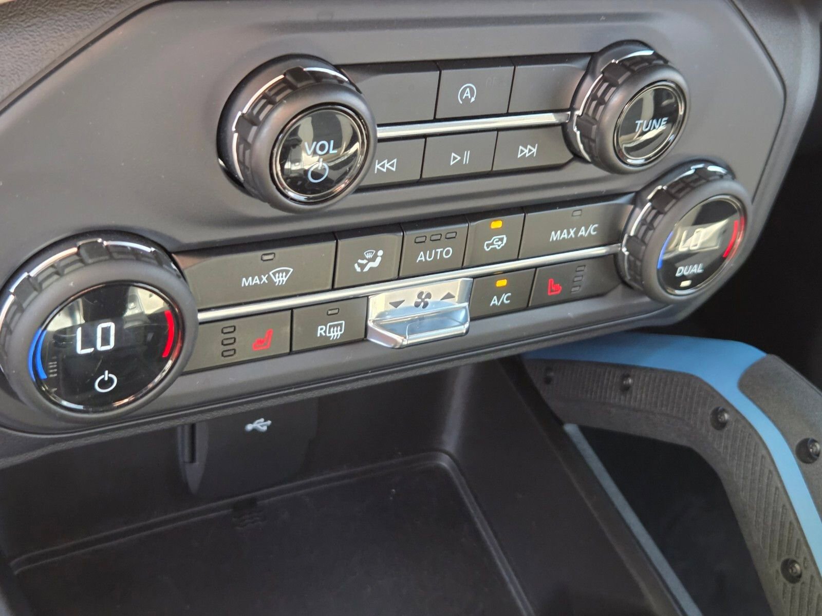 Certified 2023 Ford Bronco Wildtrak image 22