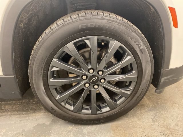 Used 2023 Chevrolet Traverse RS AWD/4WD image 37