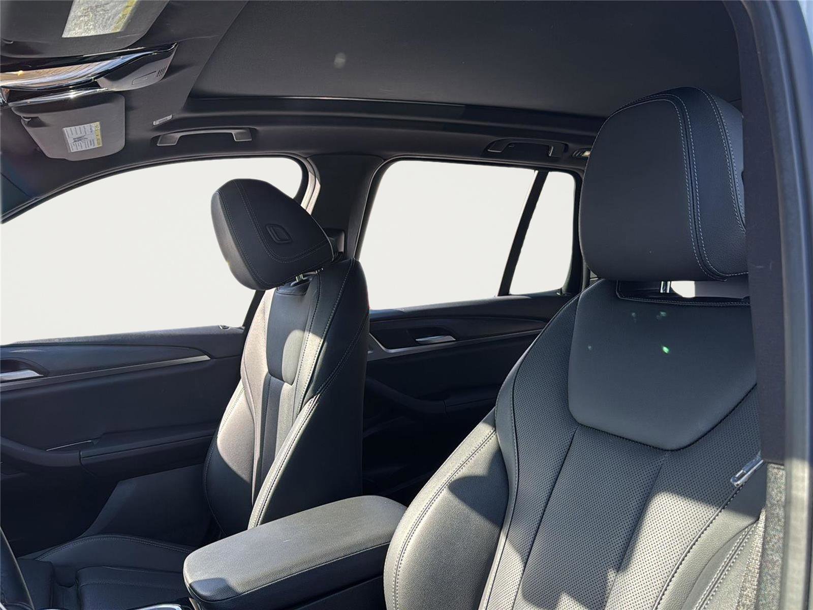 Used 2024 BMW X3 xDrive30i w/ Convenience Package image 11