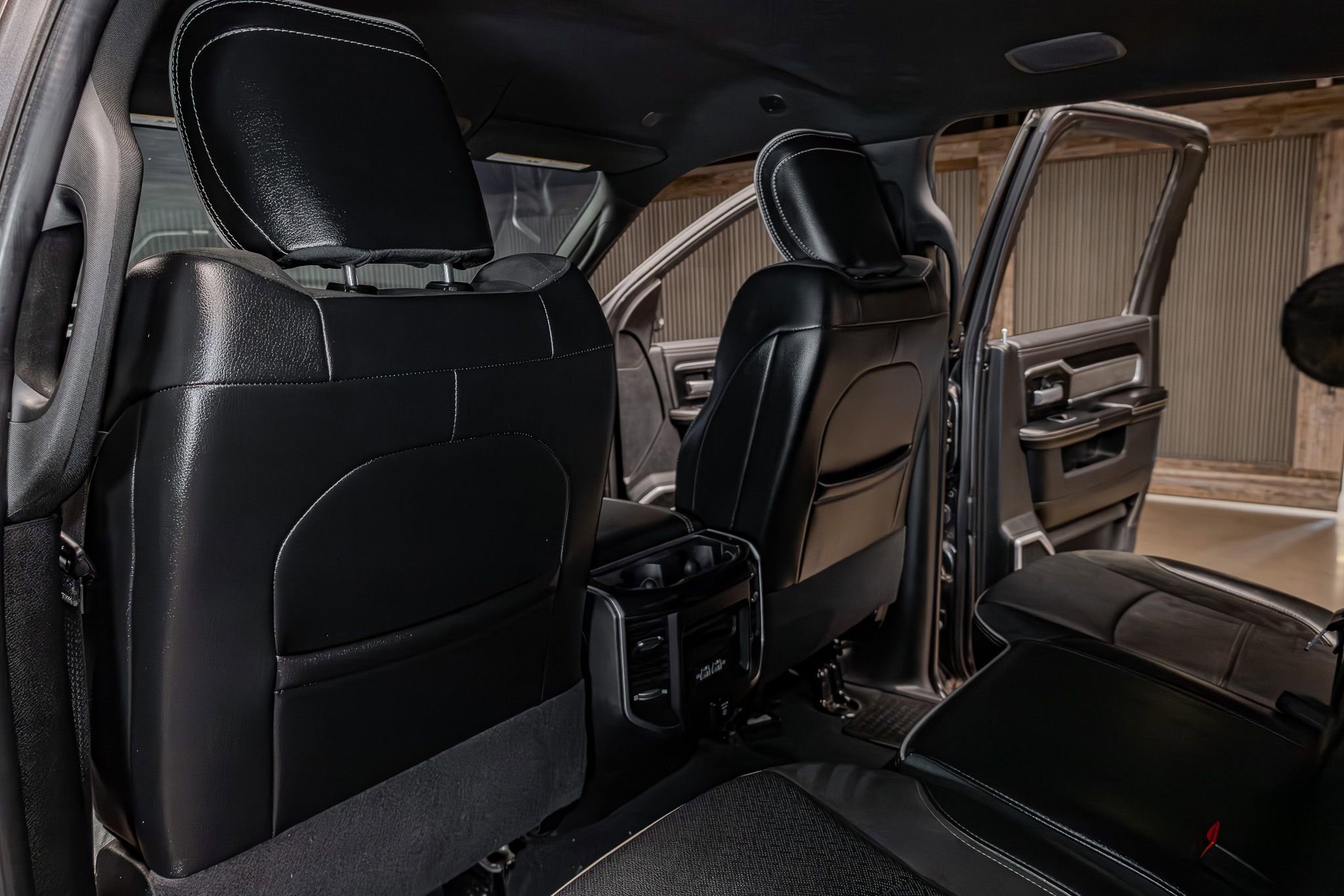 Used 2021 RAM 2500 Laramie w/ Night Edition image 21