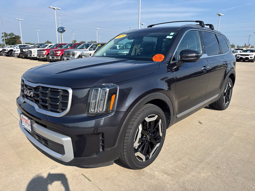Used 2025 Kia Telluride S AWD/4WD image 30