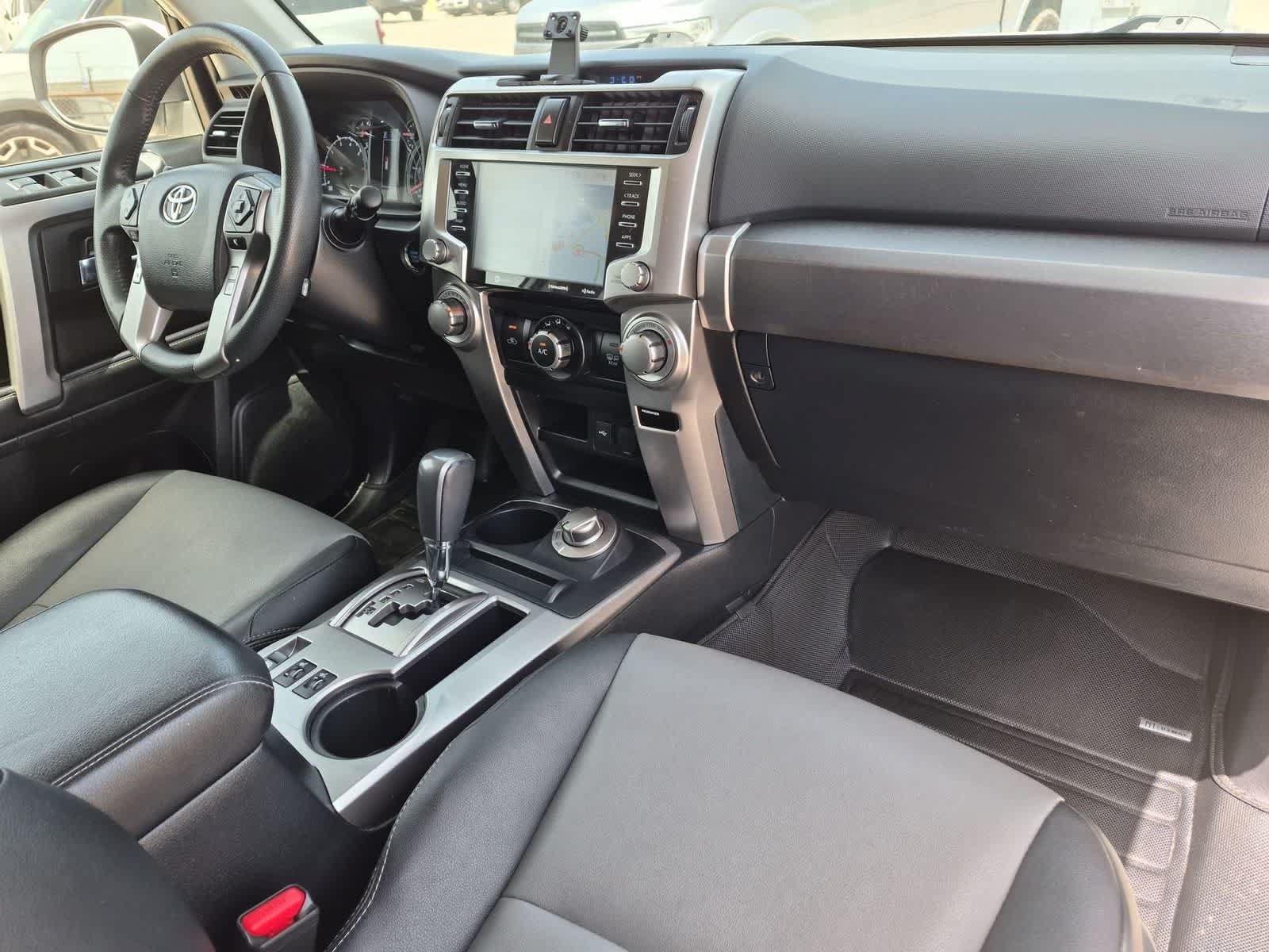 Used 2022 Toyota 4Runner SR5 Premium w/ Moonroof Package AWD/4WD image 28