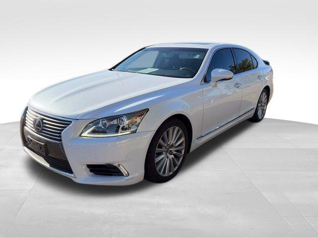 Used 2017 Lexus LS 460 AWD w/ Comfort Package image 4