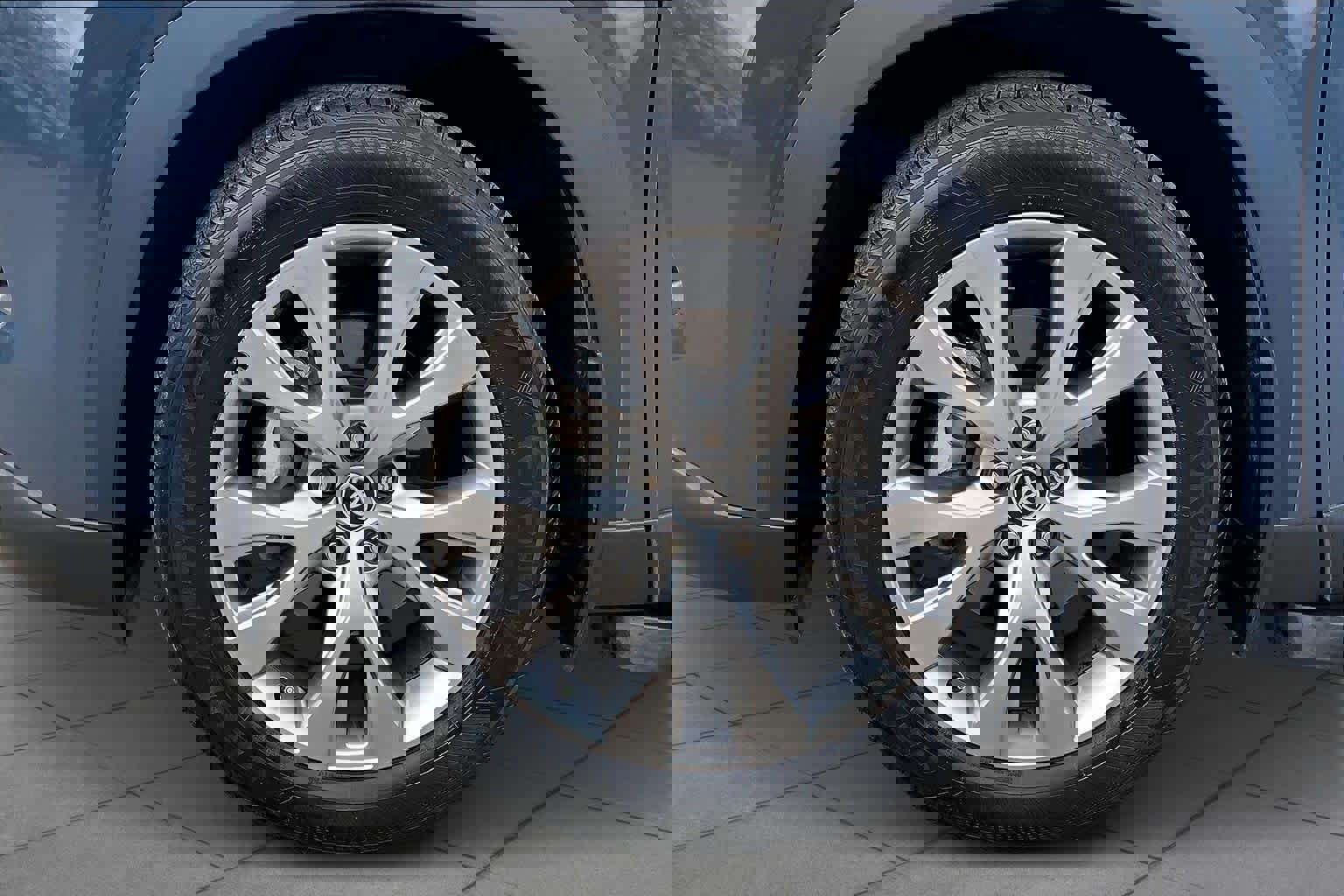 Used 2025 Toyota Grand Highlander FWD image 11