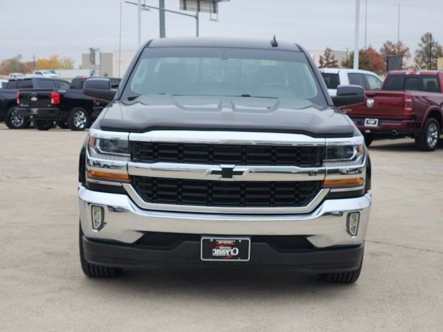 Used 2018 Chevrolet Silverado 1500 LT w/ Texas Edition image 11
