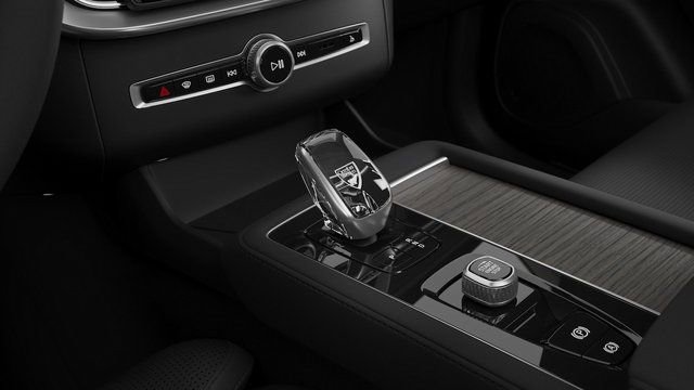 New 2026 Volvo XC90 B6 Ultra w/ Protection Package AWD/4WD image 9
