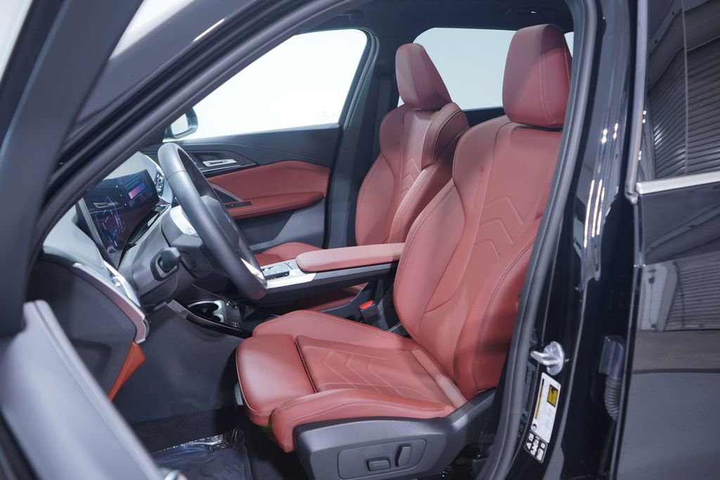 Used 2026 BMW X1 xDrive28i image 7