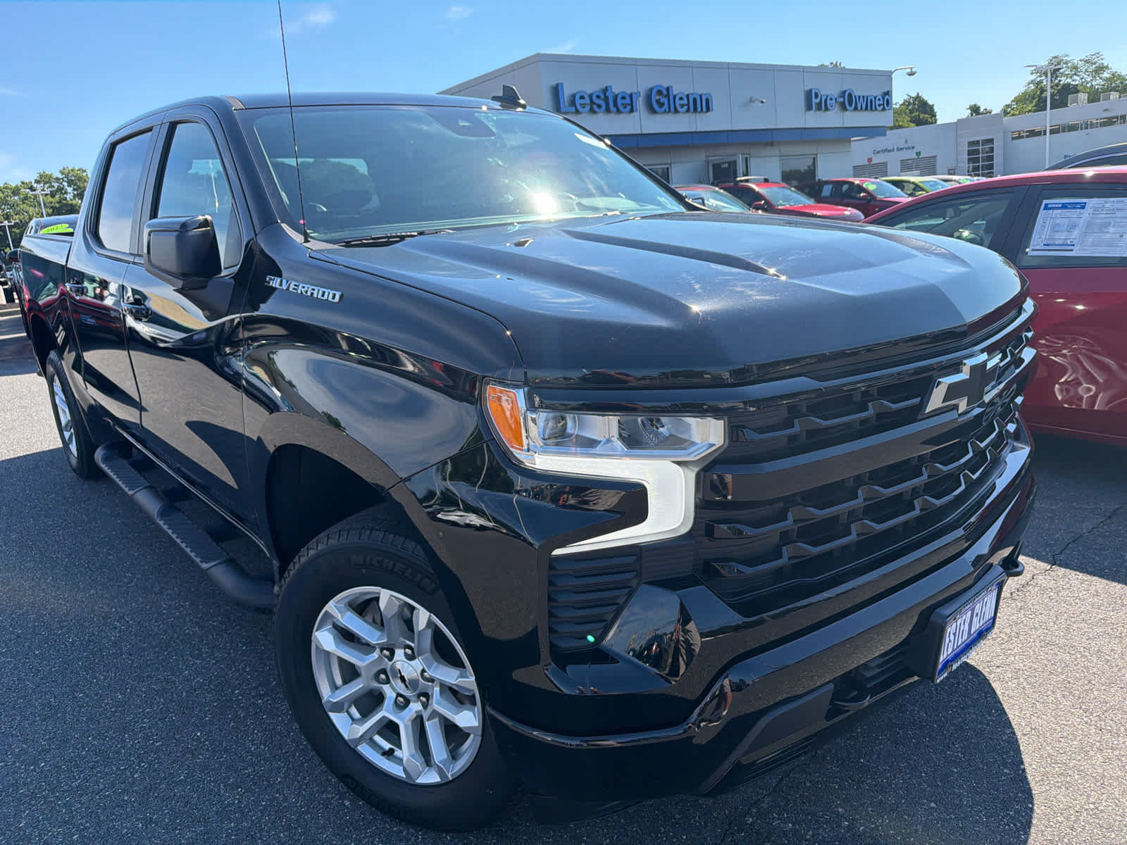 Used 2023 Chevrolet Silverado 1500 RST AWD/4WD image 3