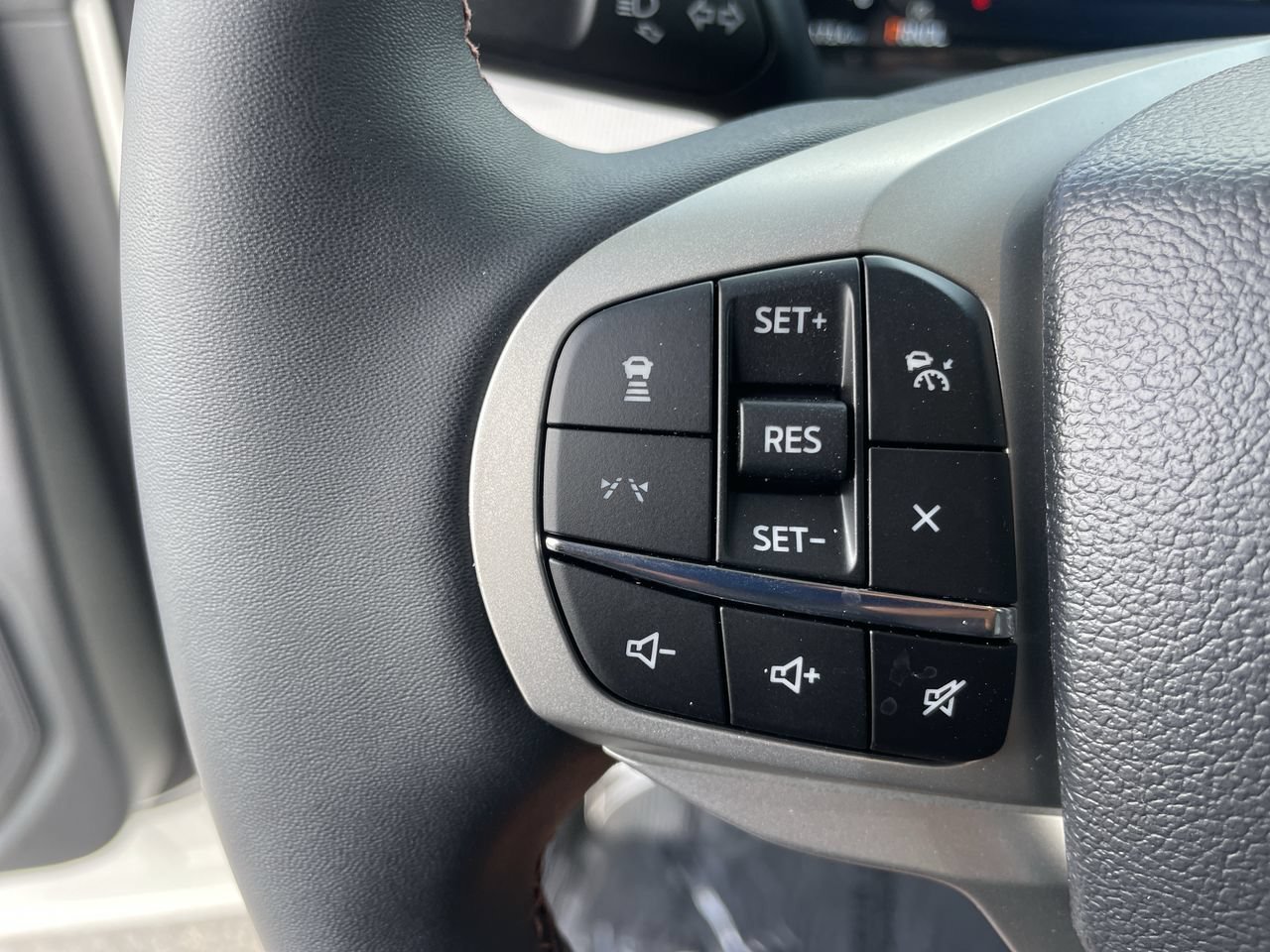 New 2026 Ford Explorer Active w/ Active Comfort Package AWD/4WD image 27