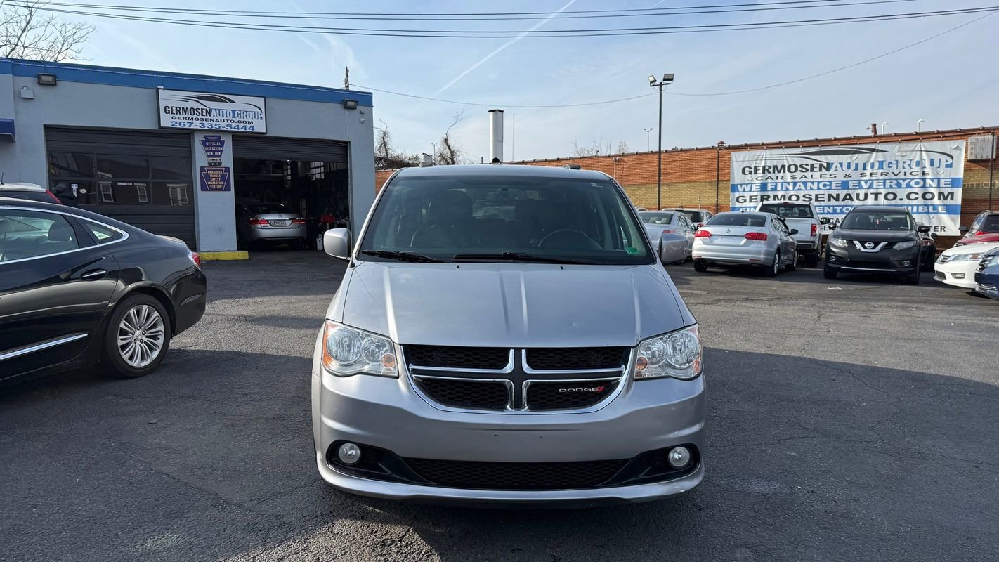 Used 2018 Dodge Grand Caravan SXT FWD image 8