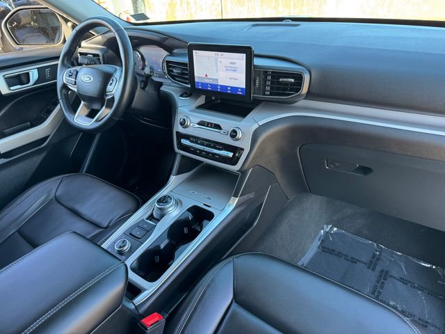 Certified 2023 Ford Explorer XLT w/ Equipment Group 202A AWD/4WD image 21