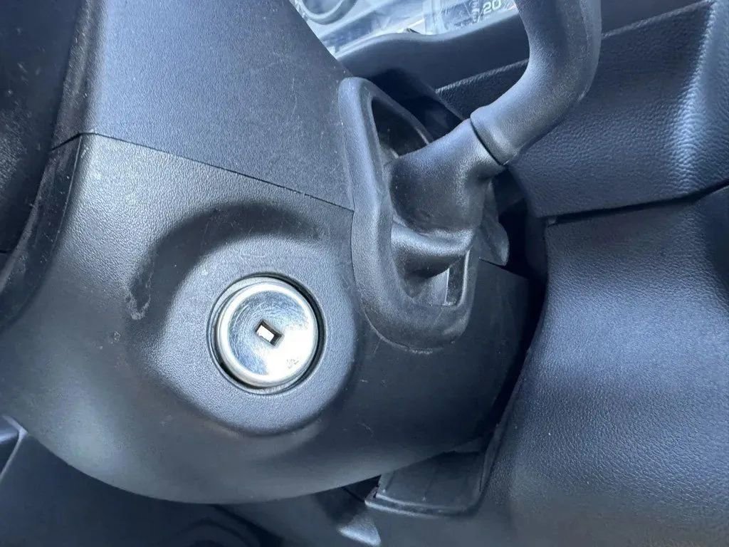 Used 2020 Chevrolet Silverado 2500 W/T image 25