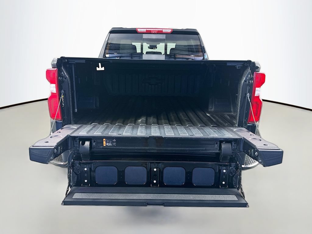 Used 2025 Chevrolet Silverado 1500 ZR2 w/ Technology Package AWD/4WD image 30