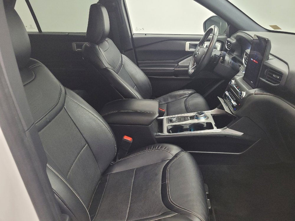 Used 2020 Ford Explorer ST w/ ST Street Pack image 21