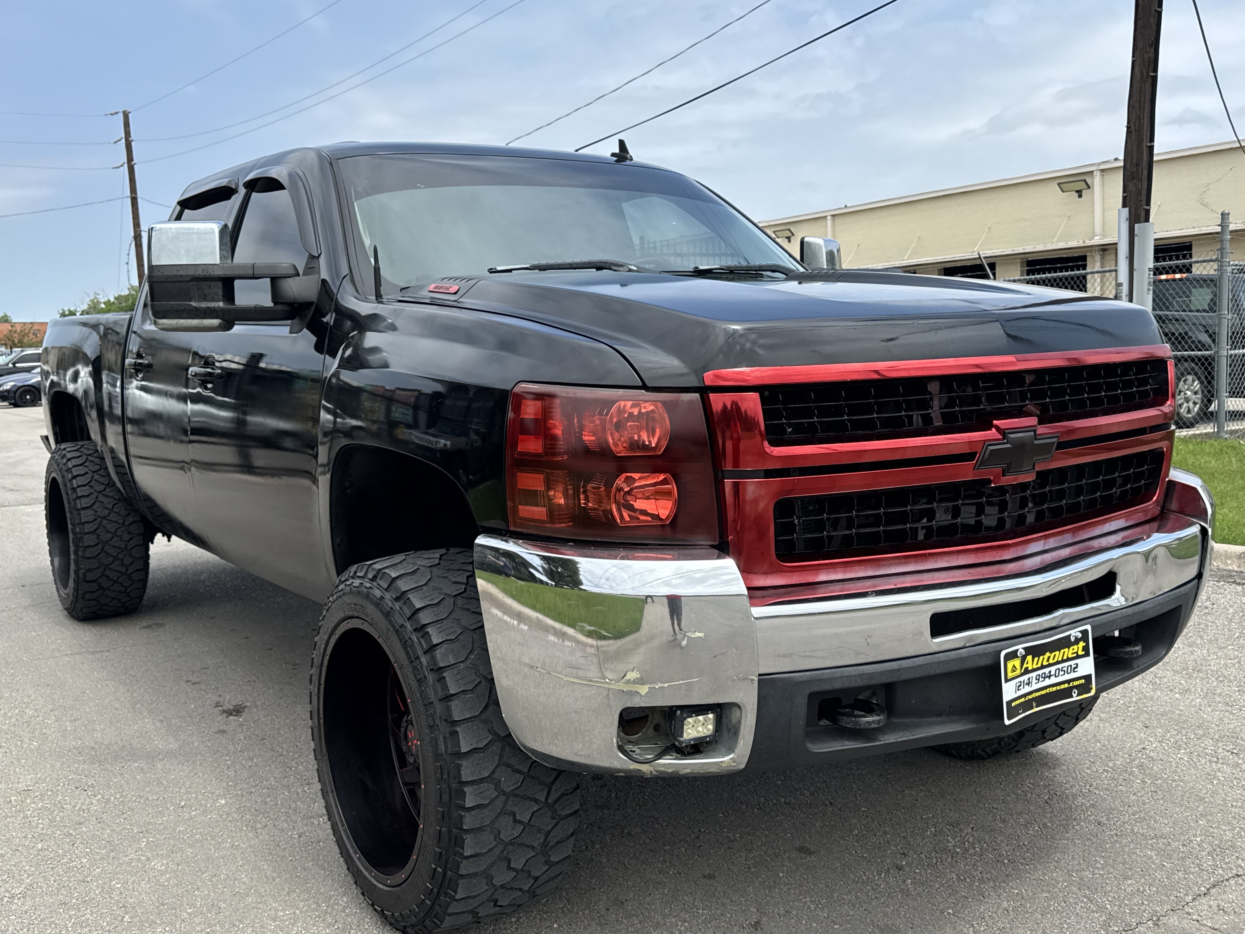 Used 2007 Chevrolet Silverado 2500 LTZ w/ Suspension Package, Off-Road AWD/4WD image 13