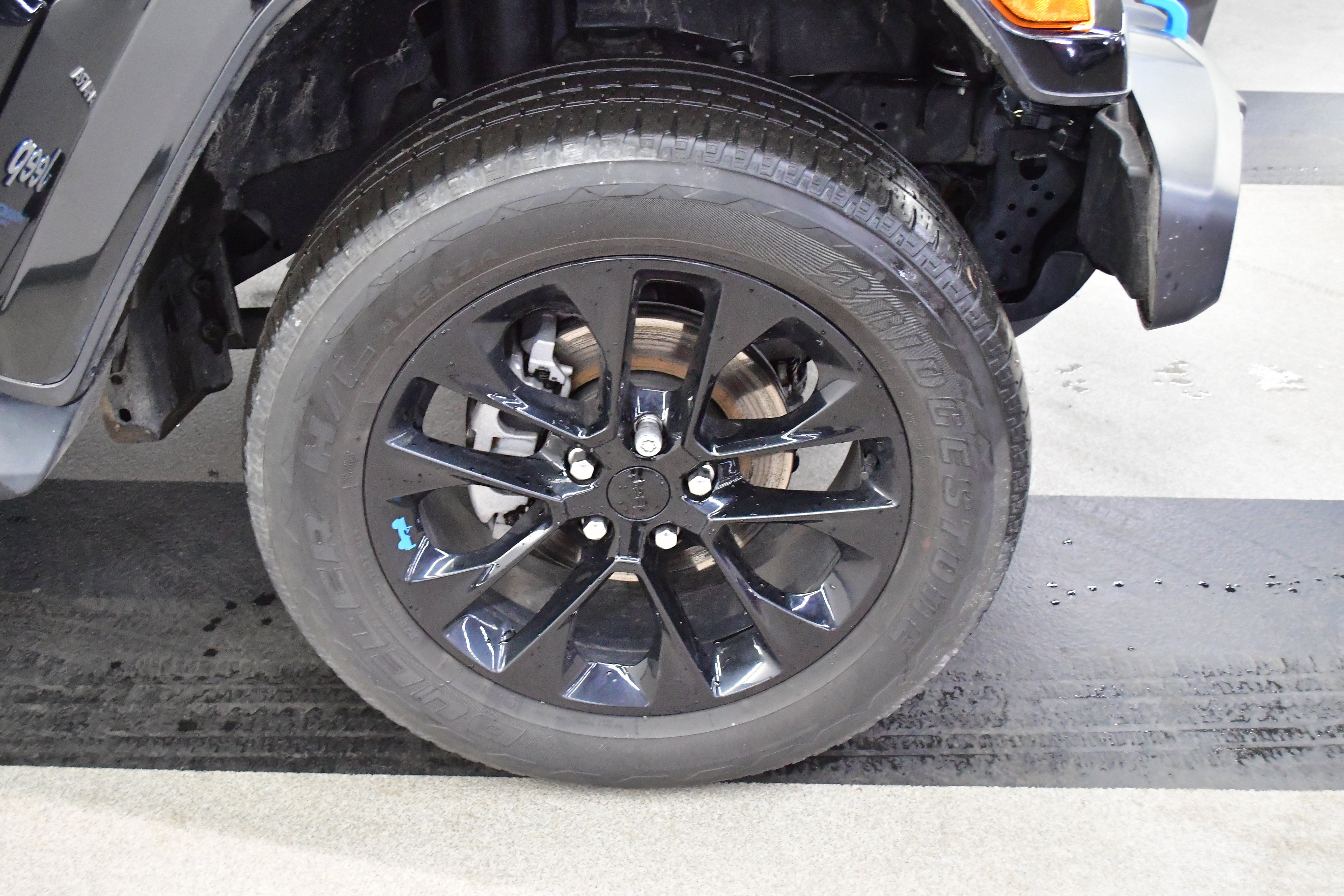 Used 2022 Jeep Wrangler Unlimited Sahara w/ Cold Weather Group image 60