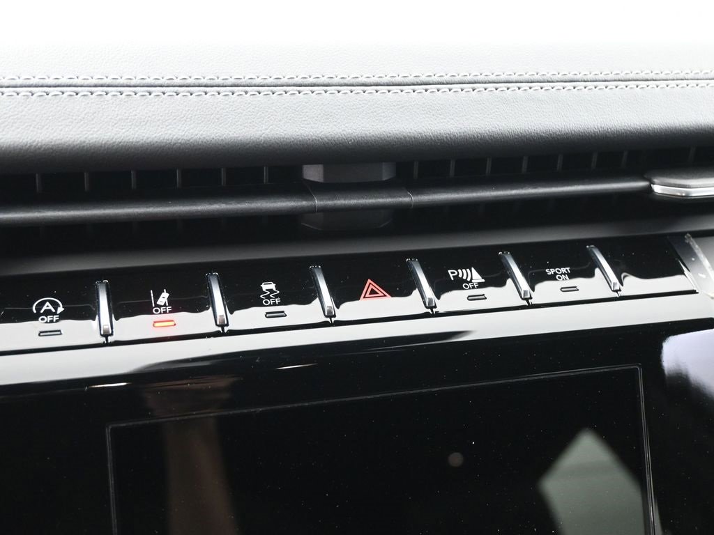 Used 2022 Jeep Grand Cherokee L Overland image 2