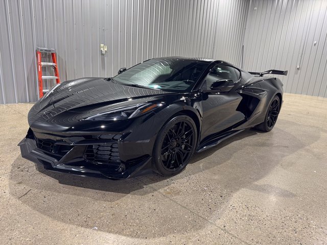 Used 2024 Chevrolet Corvette Z06 w/ Z07 Performance Package