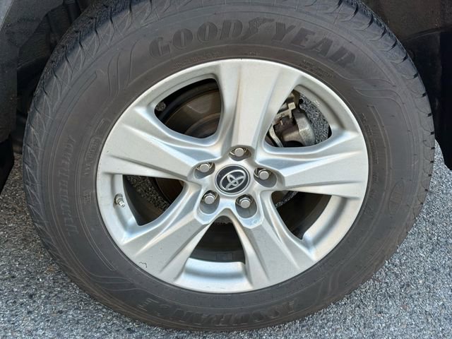 Used 2019 Toyota RAV4 XLE image 14