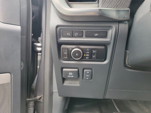 Used 2023 Ford F150 Platinum RWD image 12