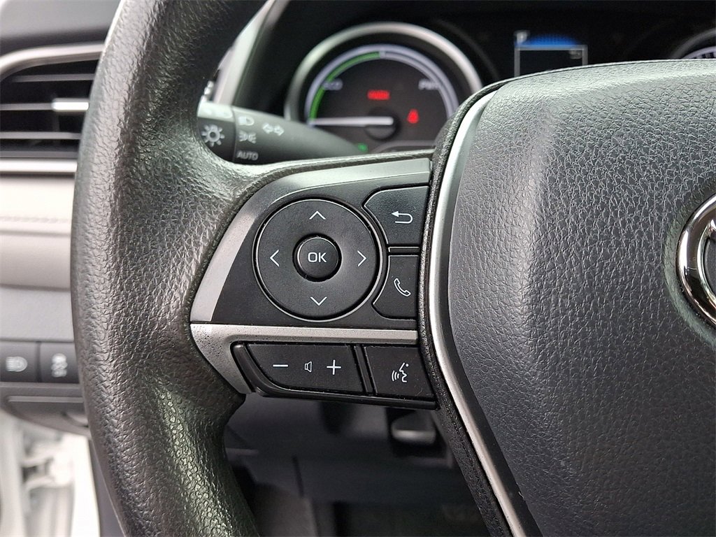 Used 2022 Toyota Camry LE image 20