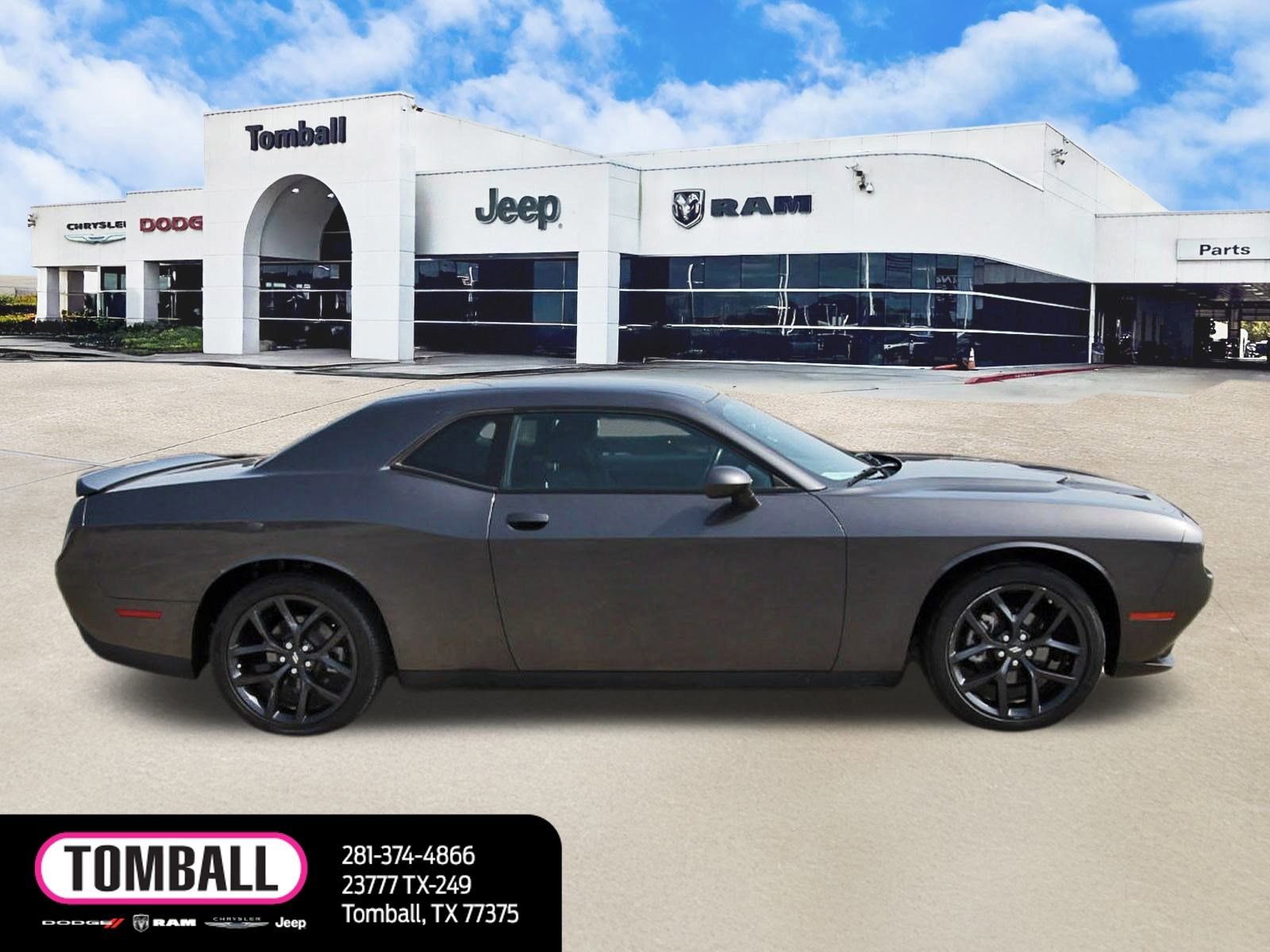 Used 2023 Dodge Challenger SXT w/ Blacktop Package image 8