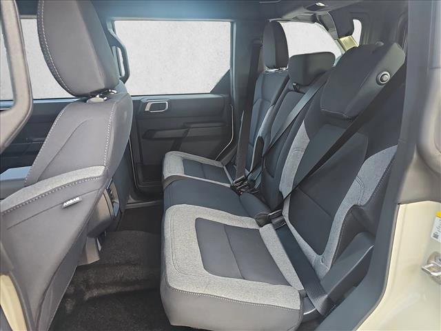 New 2025 Ford Bronco 4-Door image 9