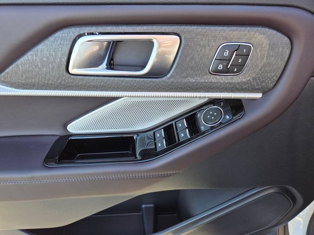 New 2026 Ford Explorer Platinum RWD image 9