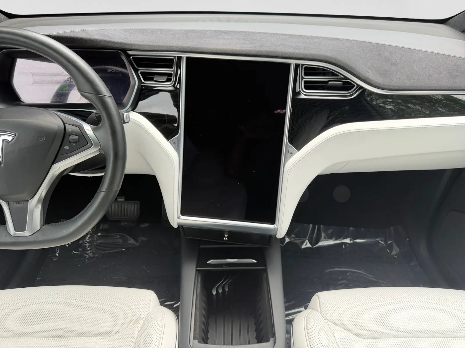 Used 2017 Tesla Model X 90D AWD/4WD image 18
