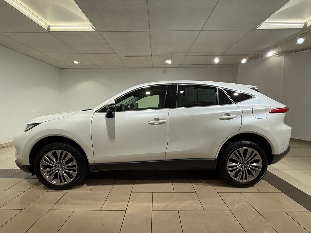 Certified 2022 Toyota Venza Limited w/ Advanced Technology Package AWD/4WD image 2