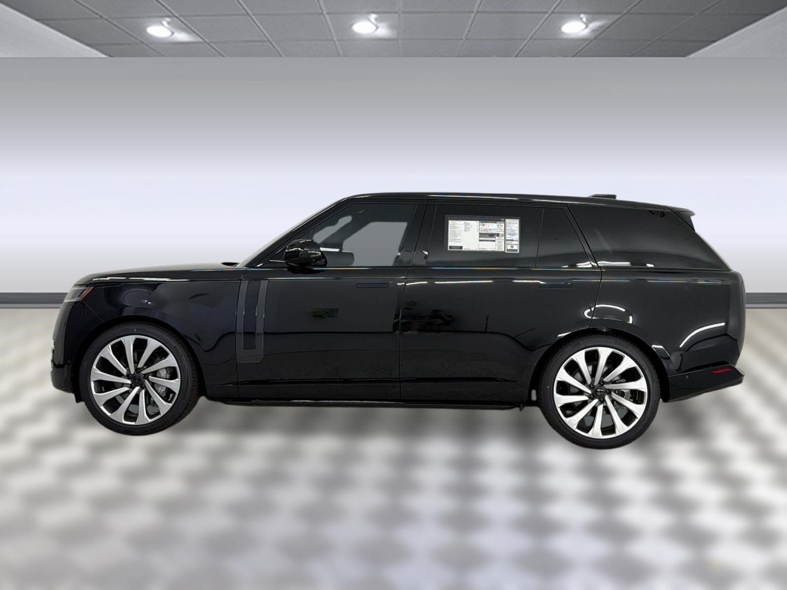New 2026 Land Rover Range Rover Long Wheelbase SE AWD/4WD image 2