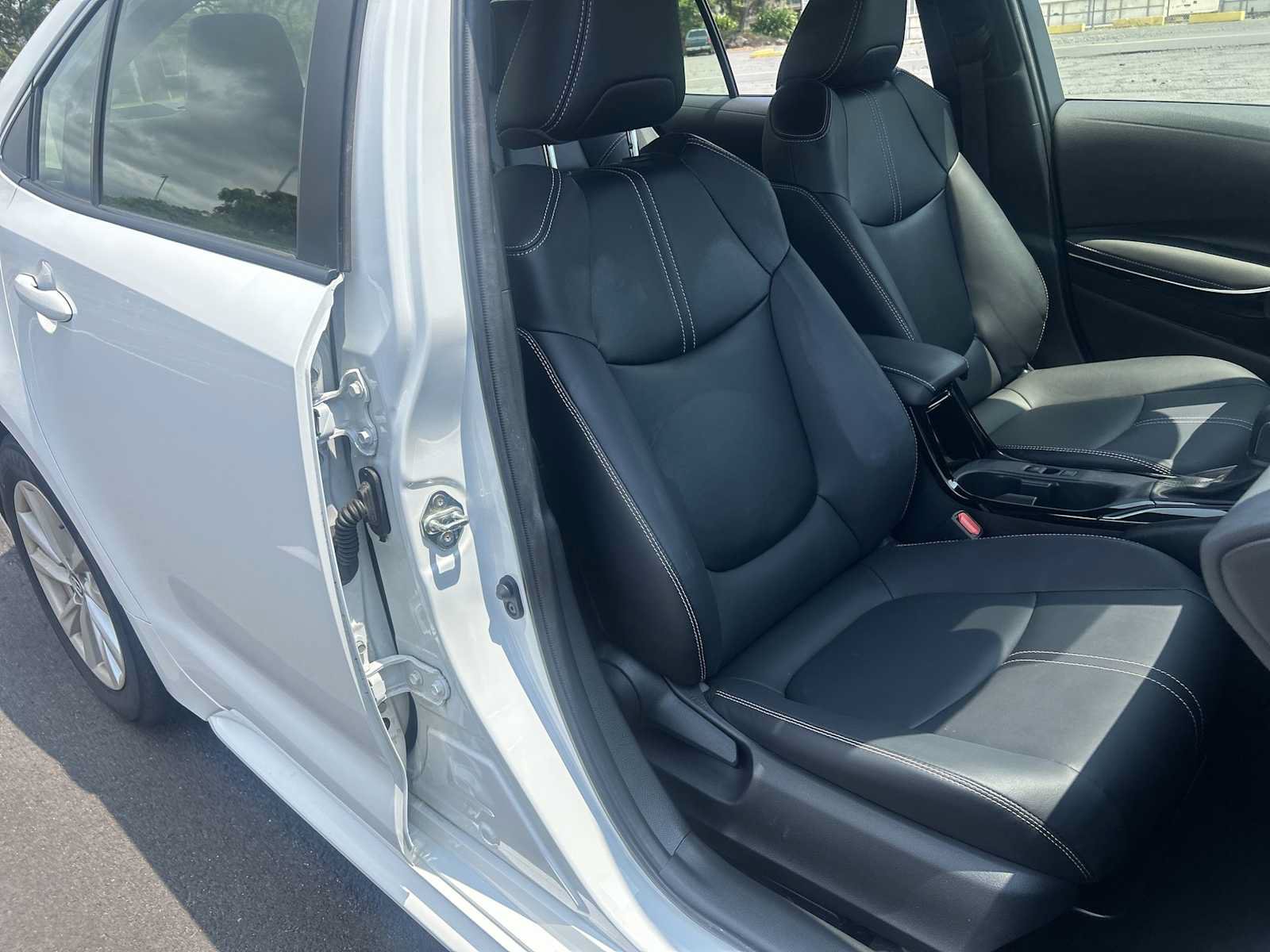 Used 2024 Toyota Corolla XLE FWD image 25