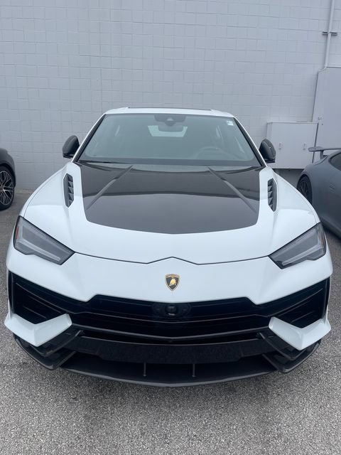Used 2024 Lamborghini Urus Performante image 1