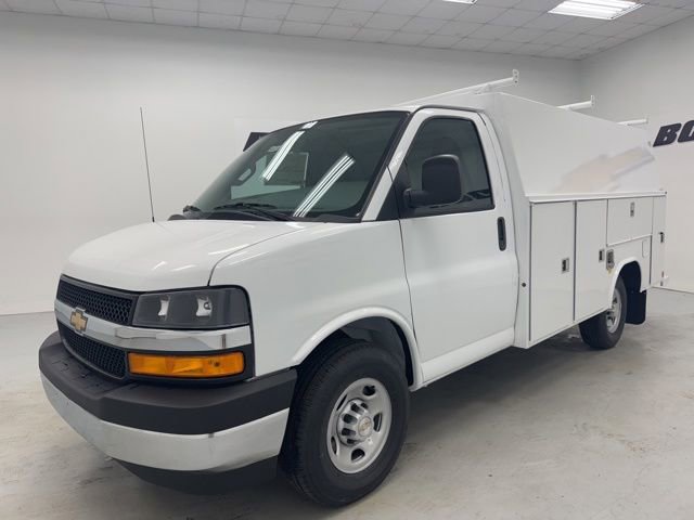 New 2026 Chevrolet Express 3500 w/ Power Convenience Package