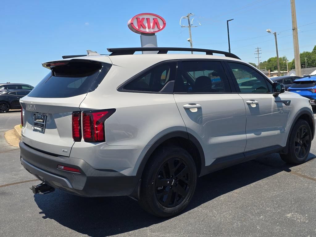 Certified 2023 Kia Sorento S w/ Panoramic Sunroof Package AWD/4WD image 3
